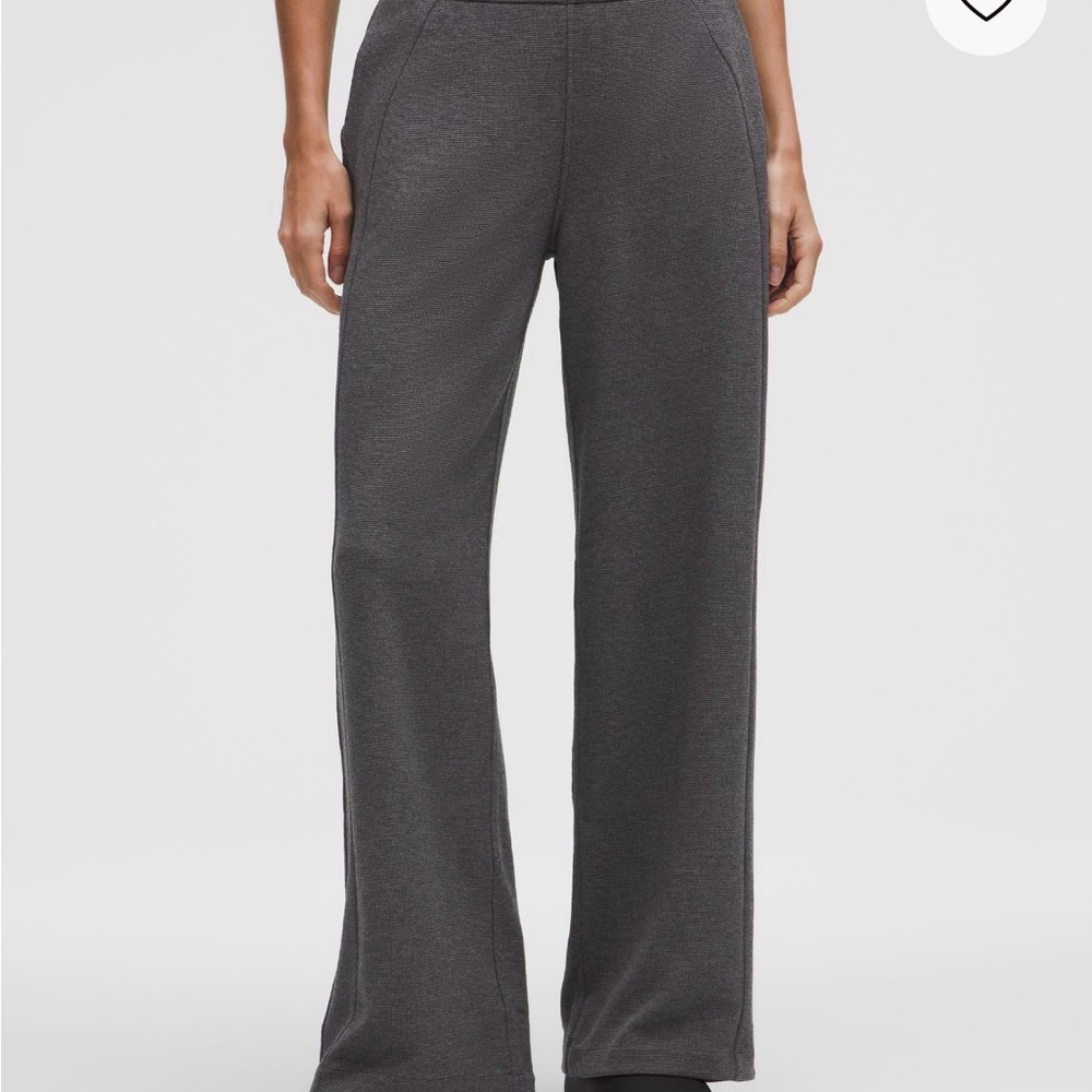 lululemon athletica Scuba Mid-rise Wide-leg pant waffle. Heathered graphite grey - Picture 2 of 7